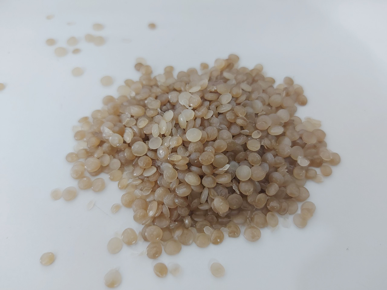 Đặc điểm của hạt nhựa PE tái sinh