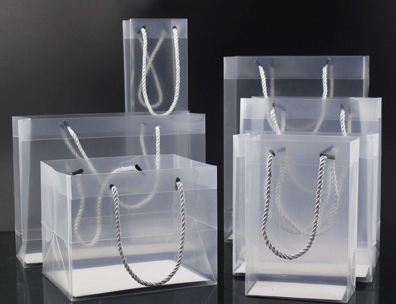 So sánh nhựa PE và PVC chi tiết giúp bạn chọn vật liệu phù hợp 3 Phân tích đối chiếu đặc tính kỹ thuật: PE và PVC trong thực tế
