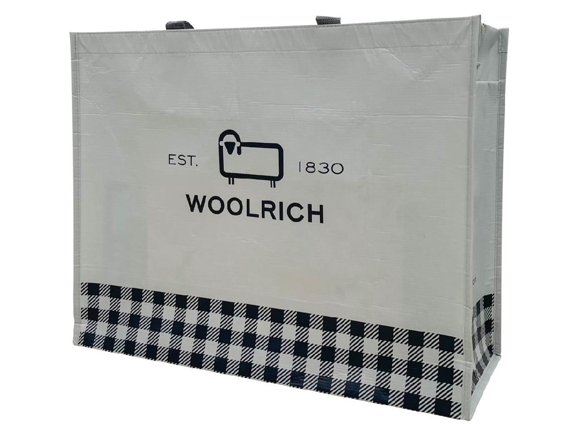 Nhựa rPET là gì và những ưu điểm nổi bật bạn cần biết 2 Ứng dụng thực tiễn của nhựa rPET